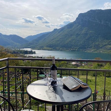 Casa Carla, Bis 4 Personen, Garten, Balkon Mit Blick Auf Den See Und Die Berge クロネ エクステリア 写真
