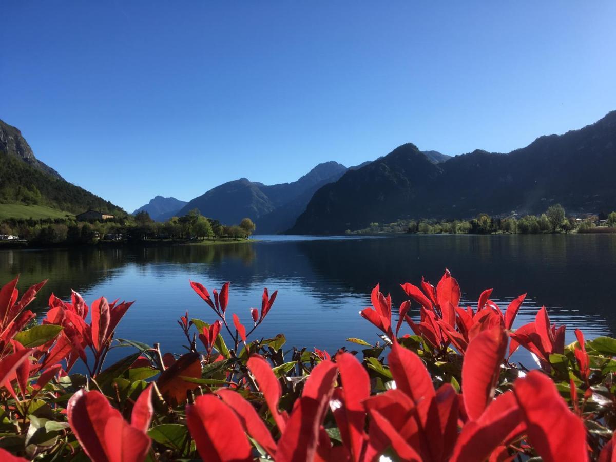 Casa Carla, Bis 4 Personen, Garten, Balkon Mit Blick Auf Den See Und Die Berge クロネ エクステリア 写真