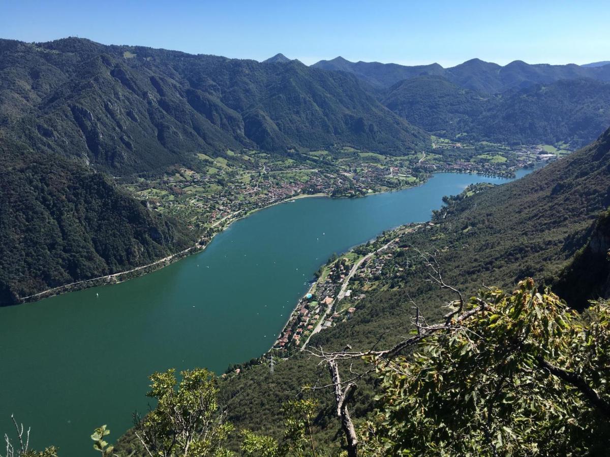 Casa Carla, Bis 4 Personen, Garten, Balkon Mit Blick Auf Den See Und Die Berge クロネ エクステリア 写真
