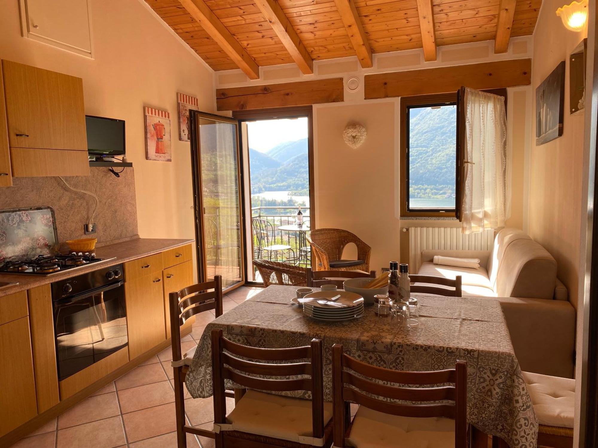 Casa Carla, Bis 4 Personen, Garten, Balkon Mit Blick Auf Den See Und Die Berge クロネ エクステリア 写真